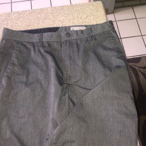 Men’s Volcom grey shorts